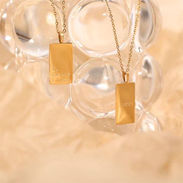 Collier Pendentif Lettre Minimalisme Carré
