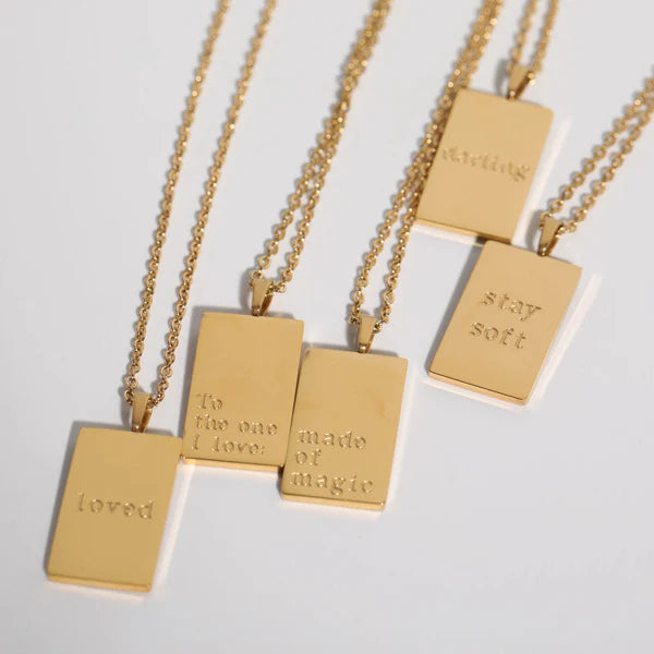 Collier Pendentif Lettre Minimalisme Carré