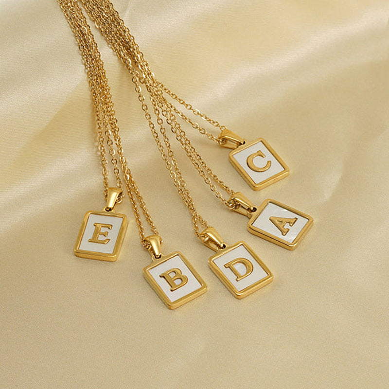 Sweet Moment Necklace